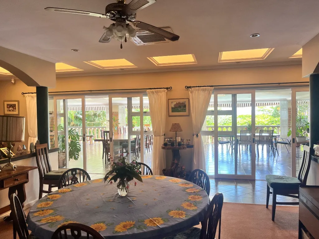 CHG-HSE-001 (7).webp